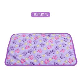 Pet Blanket Dogs And Cats Flannel Blanket Autumn And Winter Warm Blanket Floor Mat (Option: Purple Dog's Paw Blanket-104 76cm)